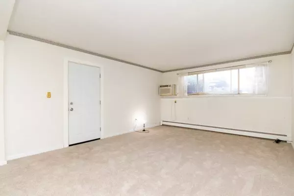 Norwood, MA 02062,3 Endicott #1