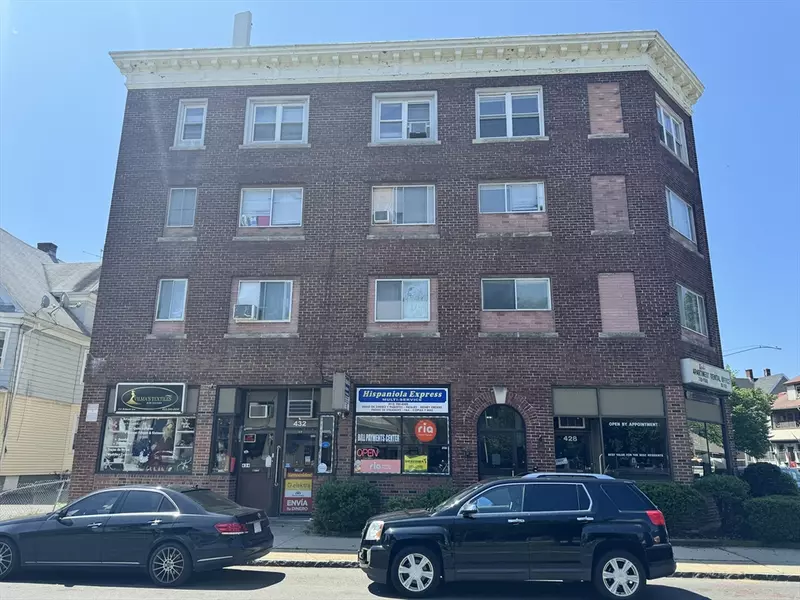 430 Belmont Ave #4R, Springfield, MA 01108