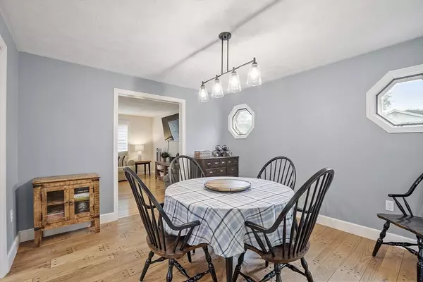 North Andover, MA 01845,562 Salem St