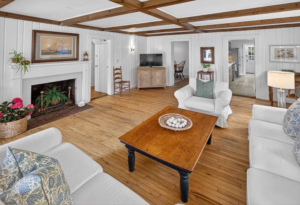 Harwich, MA 02671,77 Pleasant Road