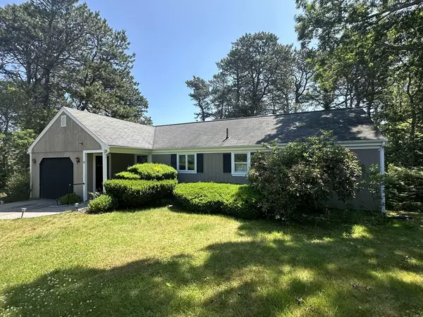 Yarmouth, MA 02675,10 Freeman Rd