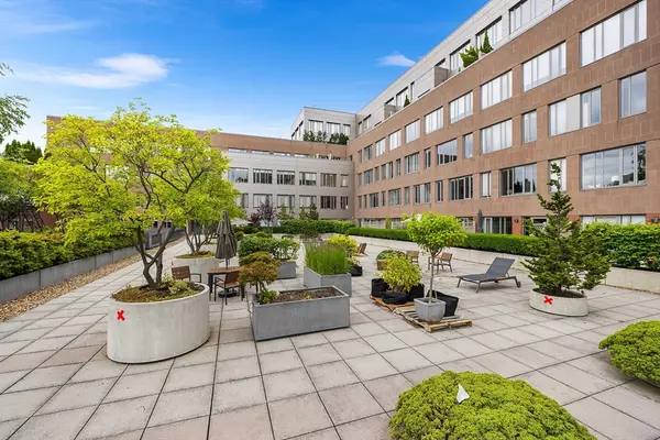 Boston, MA 02118,1313 Washington St #309