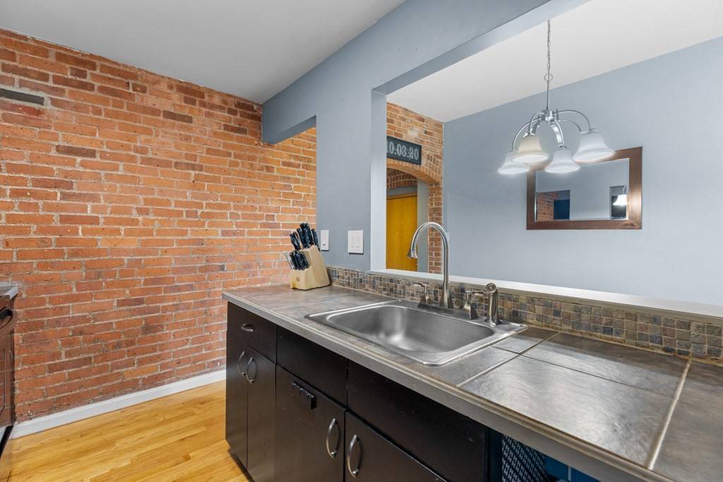 Boston, MA 02124,80 Beaumont St #101