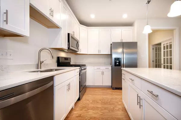 Westwood, MA 02090,120 University Ave #2202