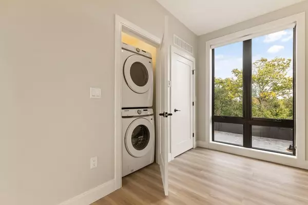 Boston, MA 02124,1700 Dorchester Ave #405