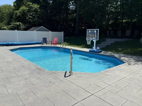 Shrewsbury, MA 01545,69 Camelot Drive