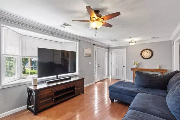 Ayer, MA 01432,16 Grosvenor St