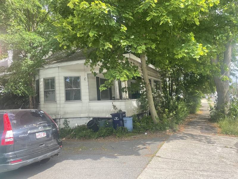 51 Broadway, Lynn, MA 01904