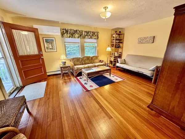 Hull, MA 02045,5 Adams St Winter Rental #9/16-6/15