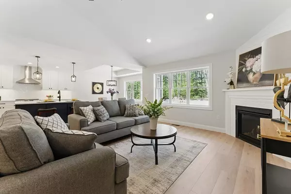 Easthampton, MA 01027,18 Nicols Way #18