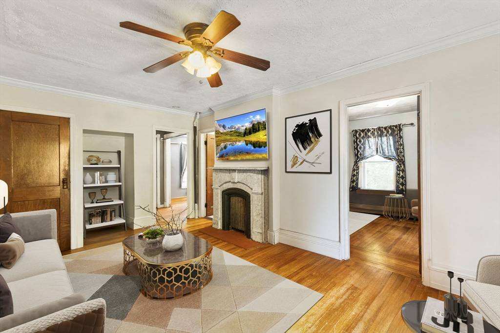 Warren, RI 02885,4 S Cornell Ave