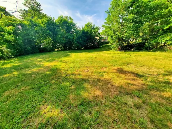 Whitman, MA 02382,92 Plymouth Street