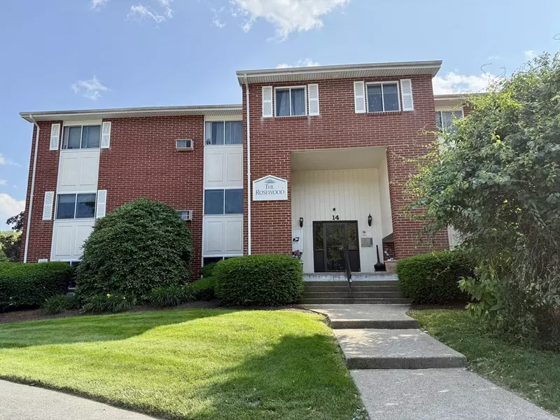 14 Dailey St #A, Attleboro, MA 02703