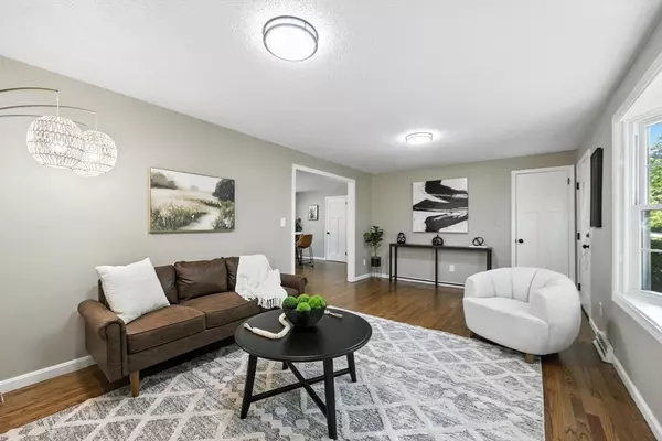 Wilbraham, MA 01095,908 Tinkham Road