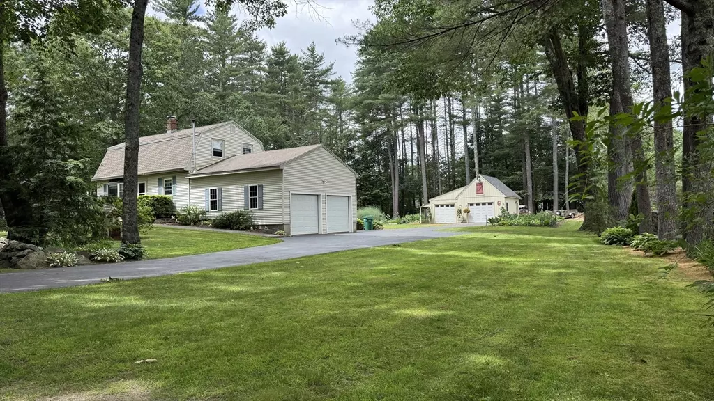 75 Leavitt Road, Fremont, NH 03044