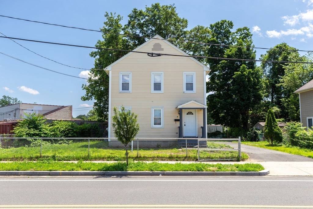 Springfield, MA 01105,27 Hickory St