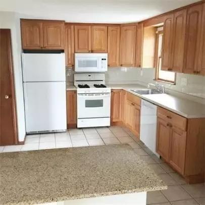 41 Loomis St #41, Cambridge, MA 02138