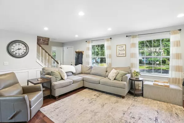 Hudson, MA 01749,22 Dean St