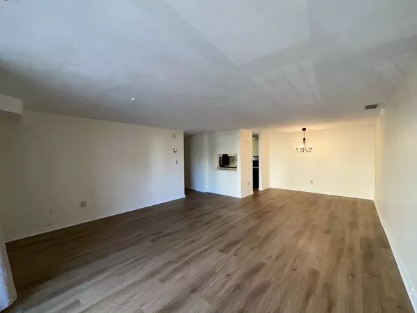 Cambridge, MA 02138,1600 Massachusetts Ave #303