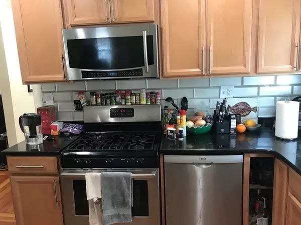 Somerville, MA 02144,65 Conwell Avenue #1