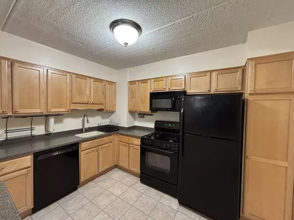 Framingham, MA 01702,1500 Worcester Rd #517