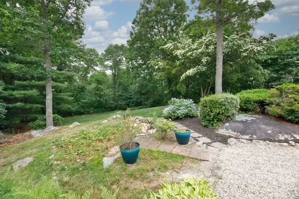Falmouth, MA 02540,106 Ambleside Dr