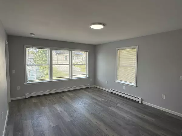 Worcester, MA 01610,22 Boyden St. #2