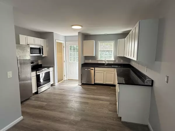 Worcester, MA 01610,22 Boyden St. #2