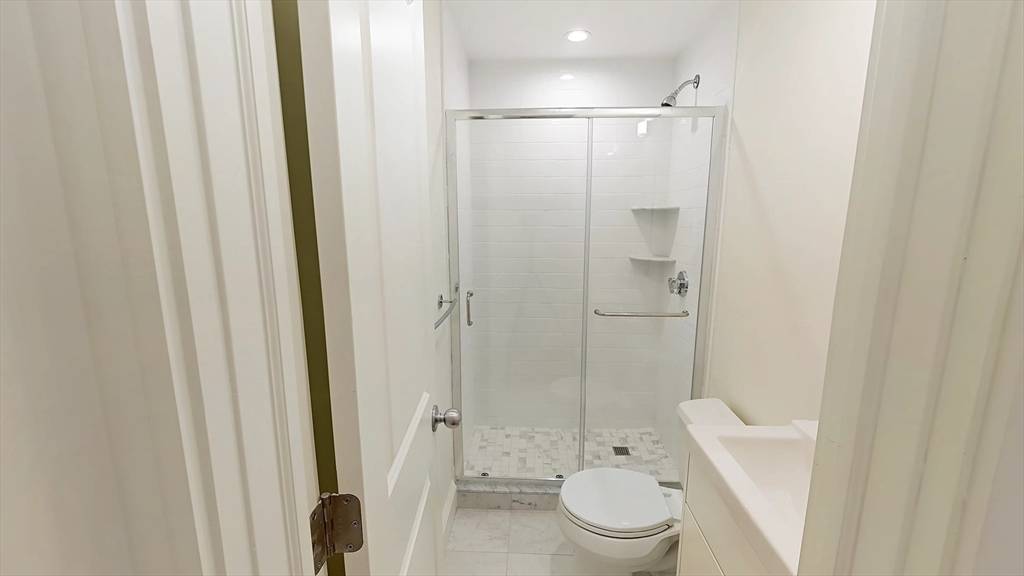 Boston, MA 02215,873 Beacon St. #41