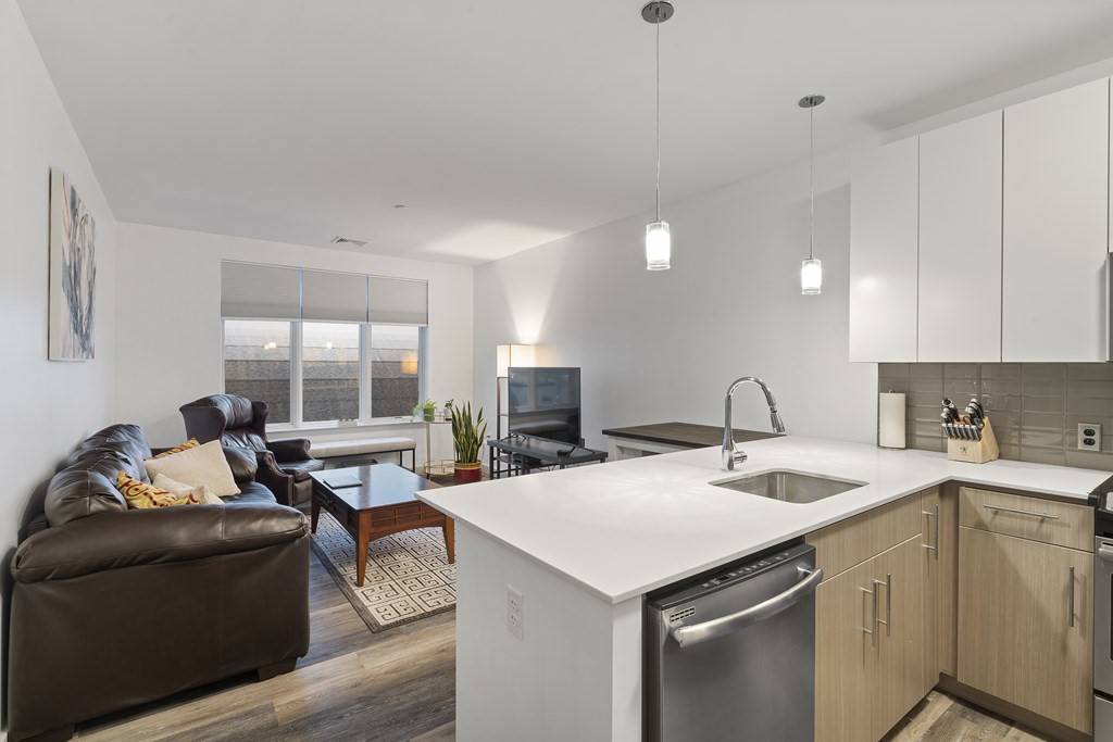 Boston, MA 02135,180 Telford St #303