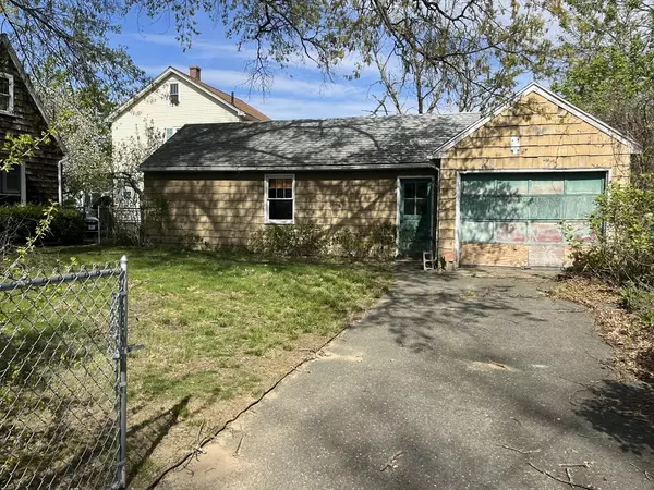 Springfield, MA 01118,752 Allen St