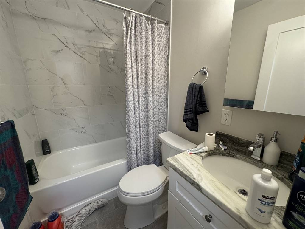 Brookline, MA 02445,44 Washington St #415