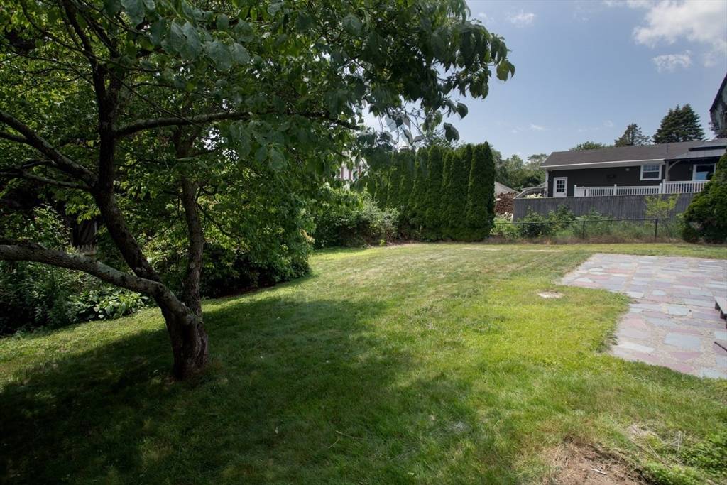 Somerset, MA 02726,329 Read Street