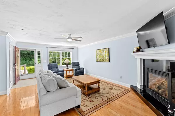 Berkley, MA 02779,43 N Main St #B