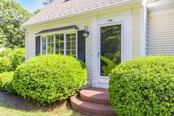 Barnstable, MA 02648,241 Olde Homestead Drive