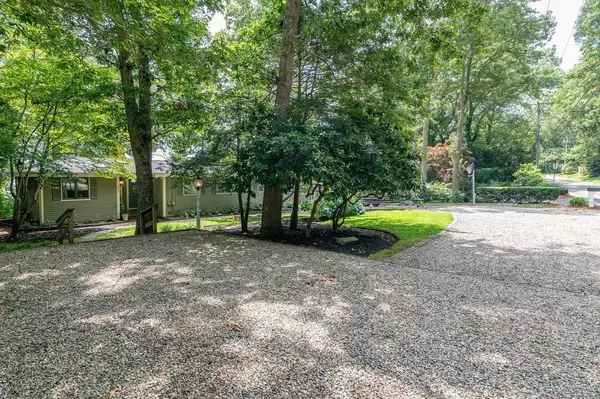 Mashpee, MA 02649,233 Hooppole Road