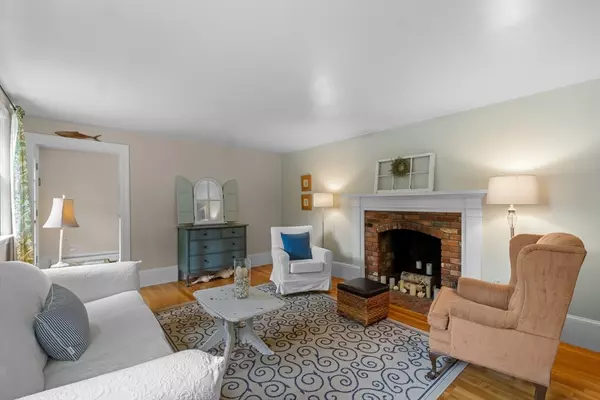 Mattapoisett, MA 02739,12 Wildwood Ter