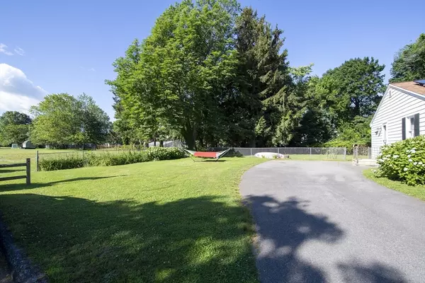 Fairhaven, MA 02719,6 Almy St