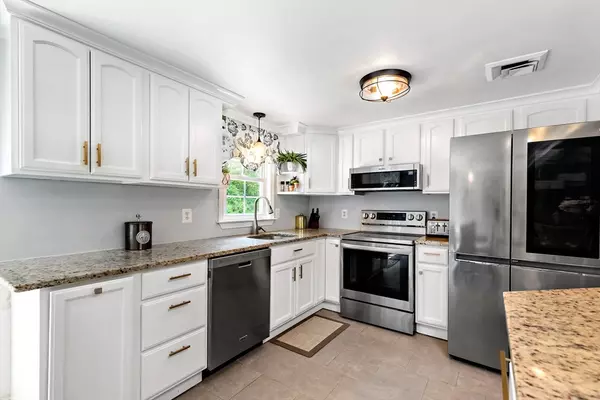 Plymouth, MA 02360,4 Jester Way