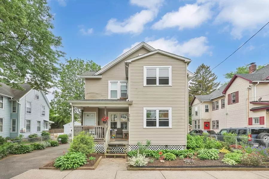 52-54 Cherrelyn St, Springfield, MA 01104