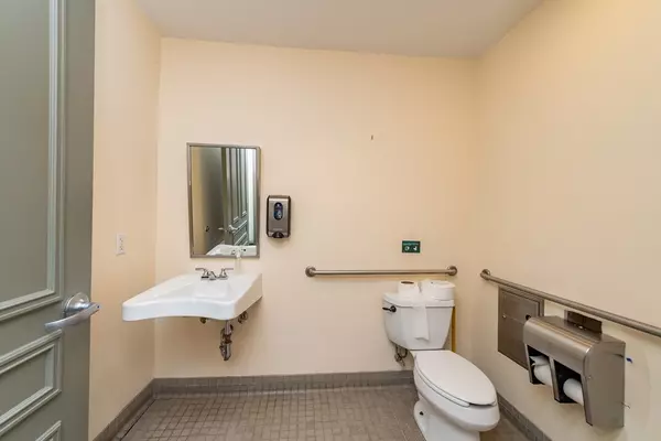 Cambridge, MA 02138,37 Mellen Street