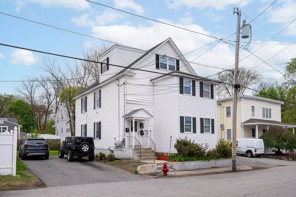 Lowell, MA 01854,118 Lafayette St