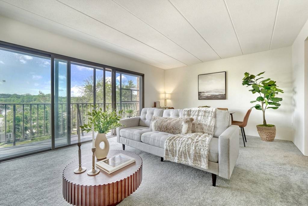 235 Winthrop St #5512, Medford, MA 02155