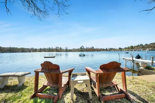 Sturbridge, MA 01566,6 Cedar Pond Dr