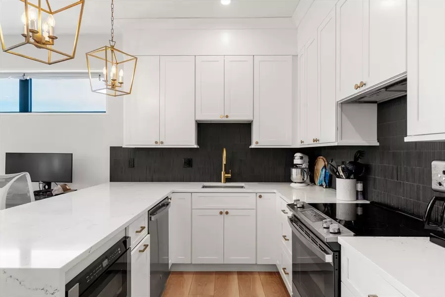 388 Athens #2, Boston, MA 02127