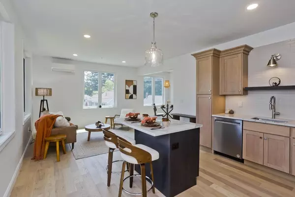 Northampton, MA 01060,107 Williams Street #3c