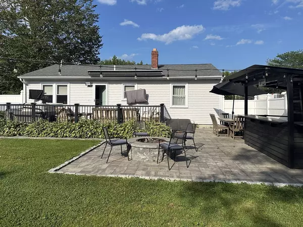 New Bedford, MA 02740,49 W Hill Rd