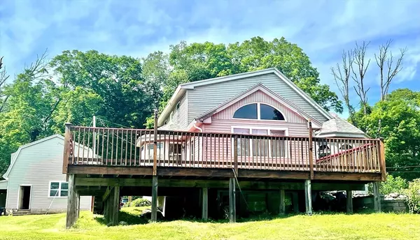 Brimfield, MA 01010,43 Tower Hill Rd