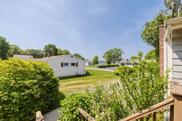 Westport, MA 02790,308 Robert St