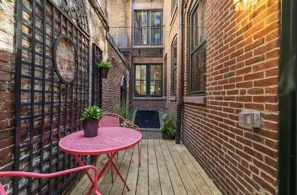 Boston, MA 02114,22 Joy